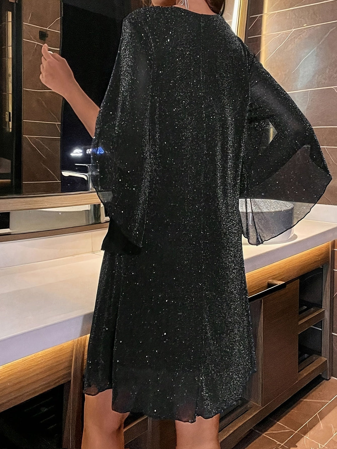 Heidi-Mode | Lässiges Baumwollkleid mit Glitzerndem V-Ausschnitt und Geschlitzten Ärmeln für Damen Ideal für Den Sommer