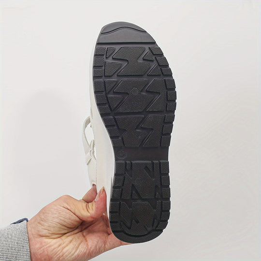 Heidi-Mode | Weiche Plateau Sandalen mit Runder Zehe