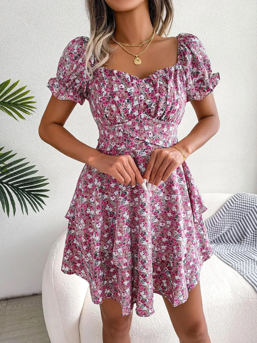 Heidi-Mode | Hoch tailliertes Sommerkleid mit kurzen Ärmeln