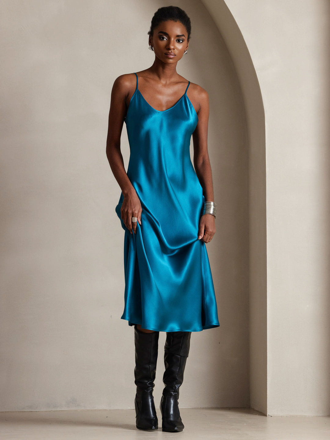 Heidi-Mode | Lange Seidenkleid mit Spaghetti-Träger