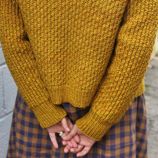 Heidi-Mode | Einfacher Gelber Pullover Ohne Kragen