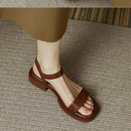 Heidi-Mode | Stilvolle Niedrige Lederschuhe
