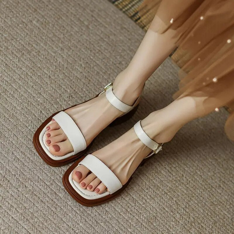Heidi-Mode | Stilvolle Niedrige Lederschuhe