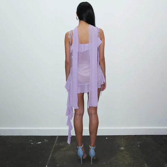 Luftiges mintgrünes Kleid mit Rüschenschichten