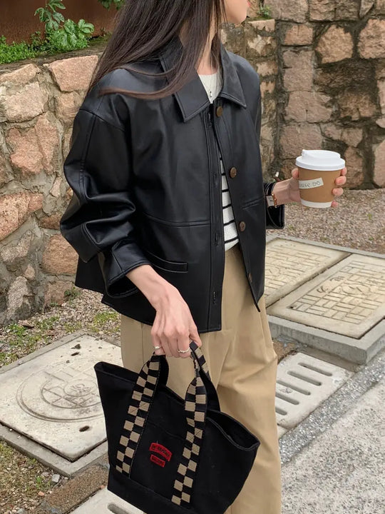 Gekürzte Lederjacke mit Taschen