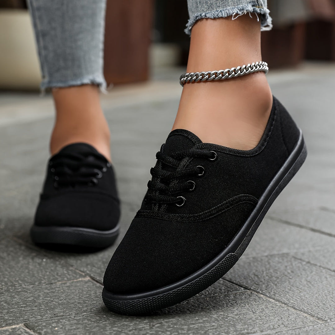Heidi-Mode | Bequeme Niedrige Canvas Sneakers In Weiß