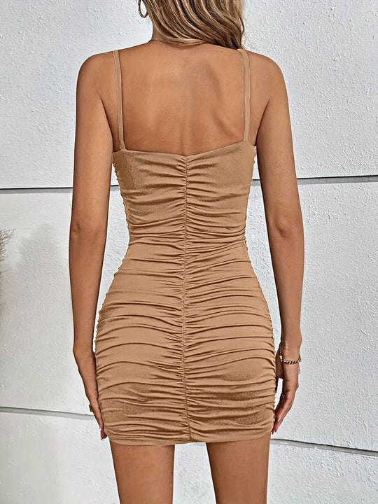 Verführerisches Minikleid mit Wickeldesign und Spaghettiträgern