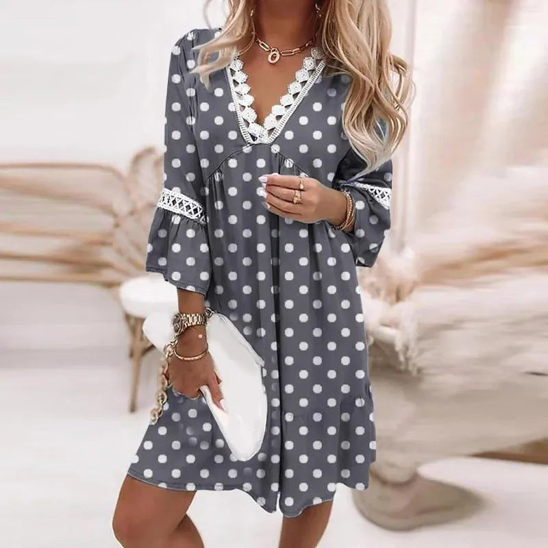 Heidi-Mode | Kleider mit V-Ausschnitt und Blumenmuster