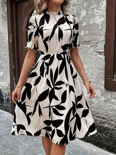 Elegance Kleid mit kurzen Ärmeln und A-Linie Ausschnitt