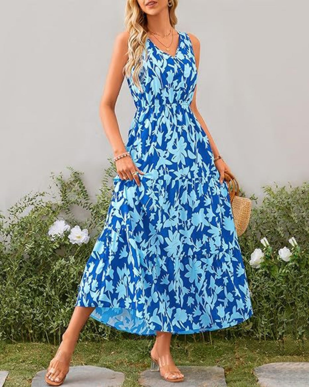 Heidi Mode | Kleid mit V-Ausschnitt und elastischer Taille