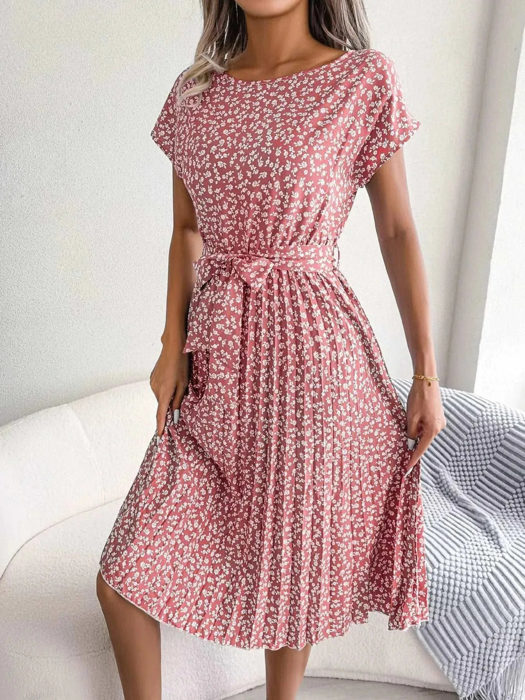 Heidi-Mode | Geklede rok met brede bloemrand en korte mouwen voor vrouwen