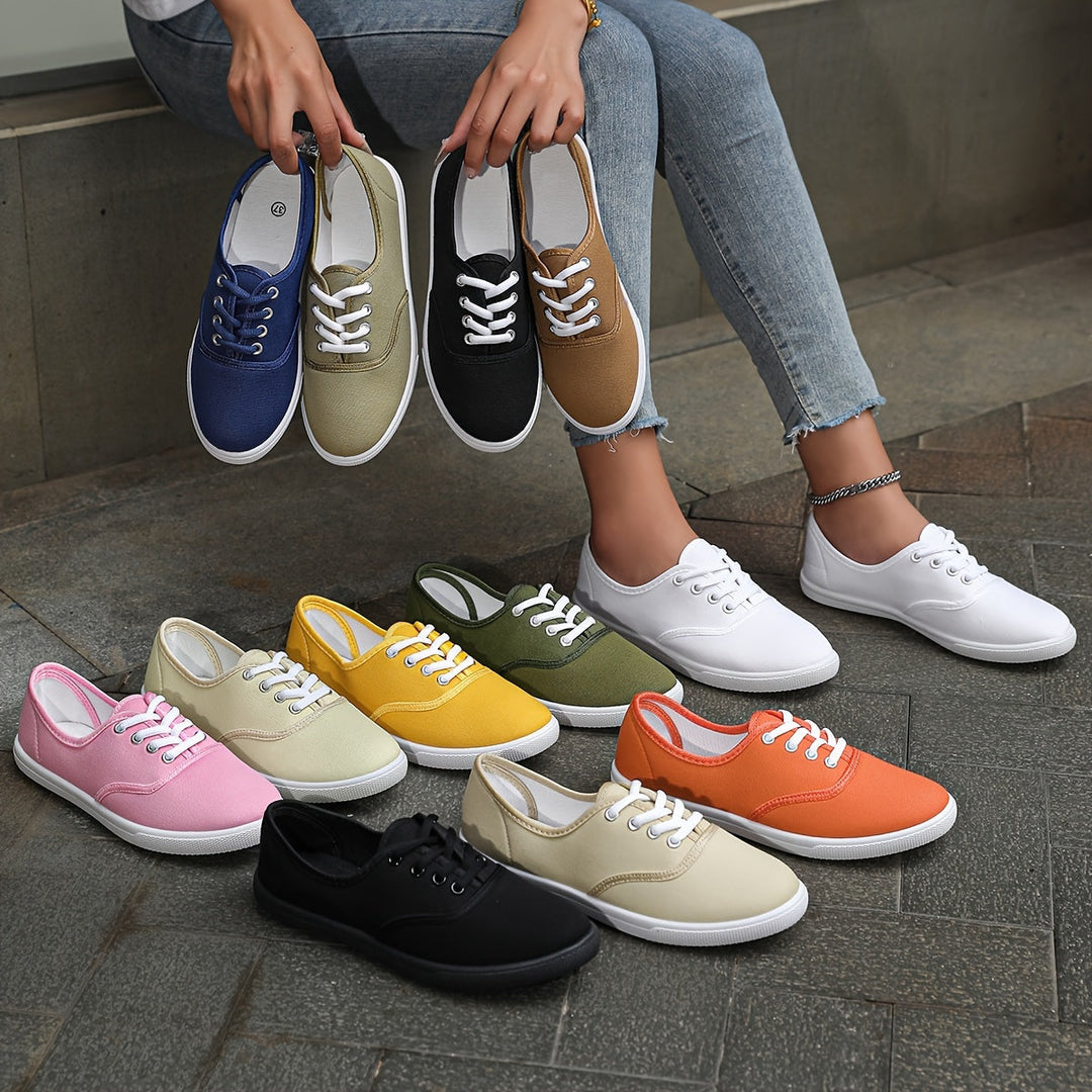 Heidi-Mode | Bequeme Niedrige Canvas Sneakers In Weiß