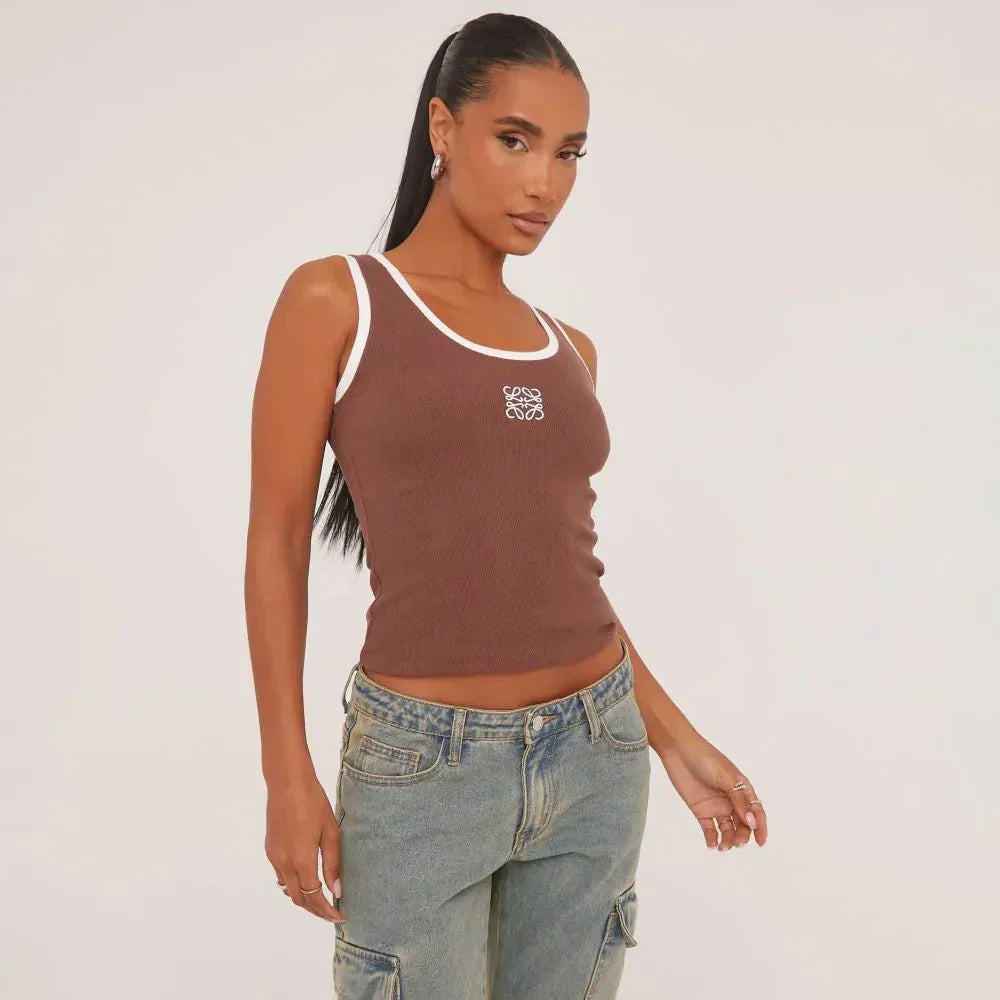 Heidi-Mode | Geripptes Tanktop mit zarter Stickerei