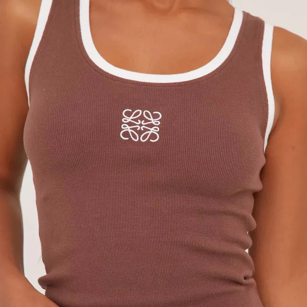 Heidi-Mode | Geripptes Tanktop mit zarter Stickerei