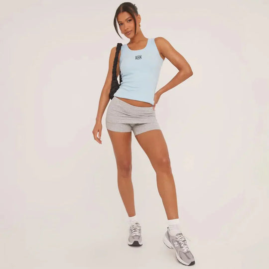 Heidi-Mode | Geripptes Tanktop mit zarter Stickerei