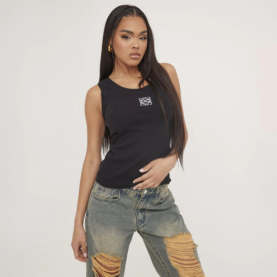 Heidi-Mode | Geripptes Tanktop mit zarter Stickerei