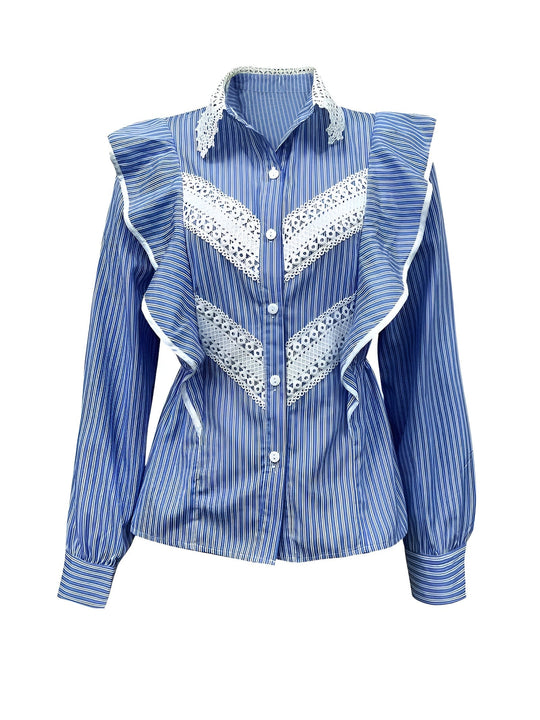 Heidi-Mode | Elegantes Gestreiftes Shirt mit Langen Ärmeln und Spitzen Details und Rüschen