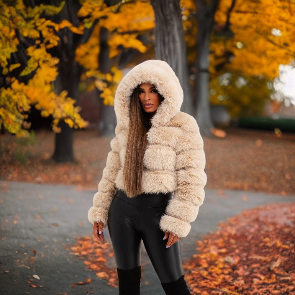 Izzy | Weicher Pelz-Wintermantel
