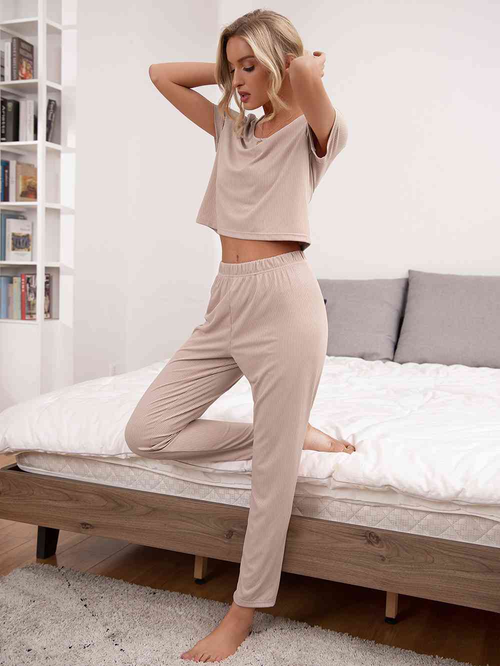 Heidi-Mode | Rundhals Kurze Ärmel Oberteil und Hose Lounge Set
