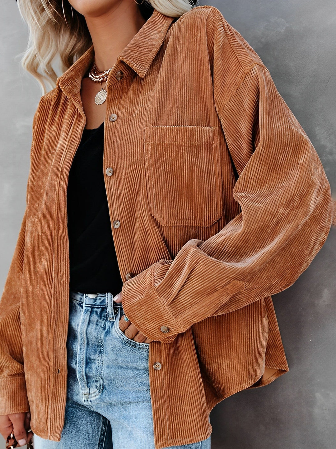 Heidi-Mode | Samtjacke mit Knöpfen