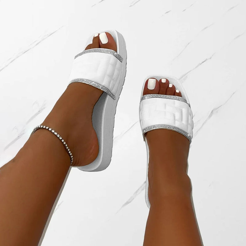 Heidi-Mode | Lässige Badeschuhe für Frauen