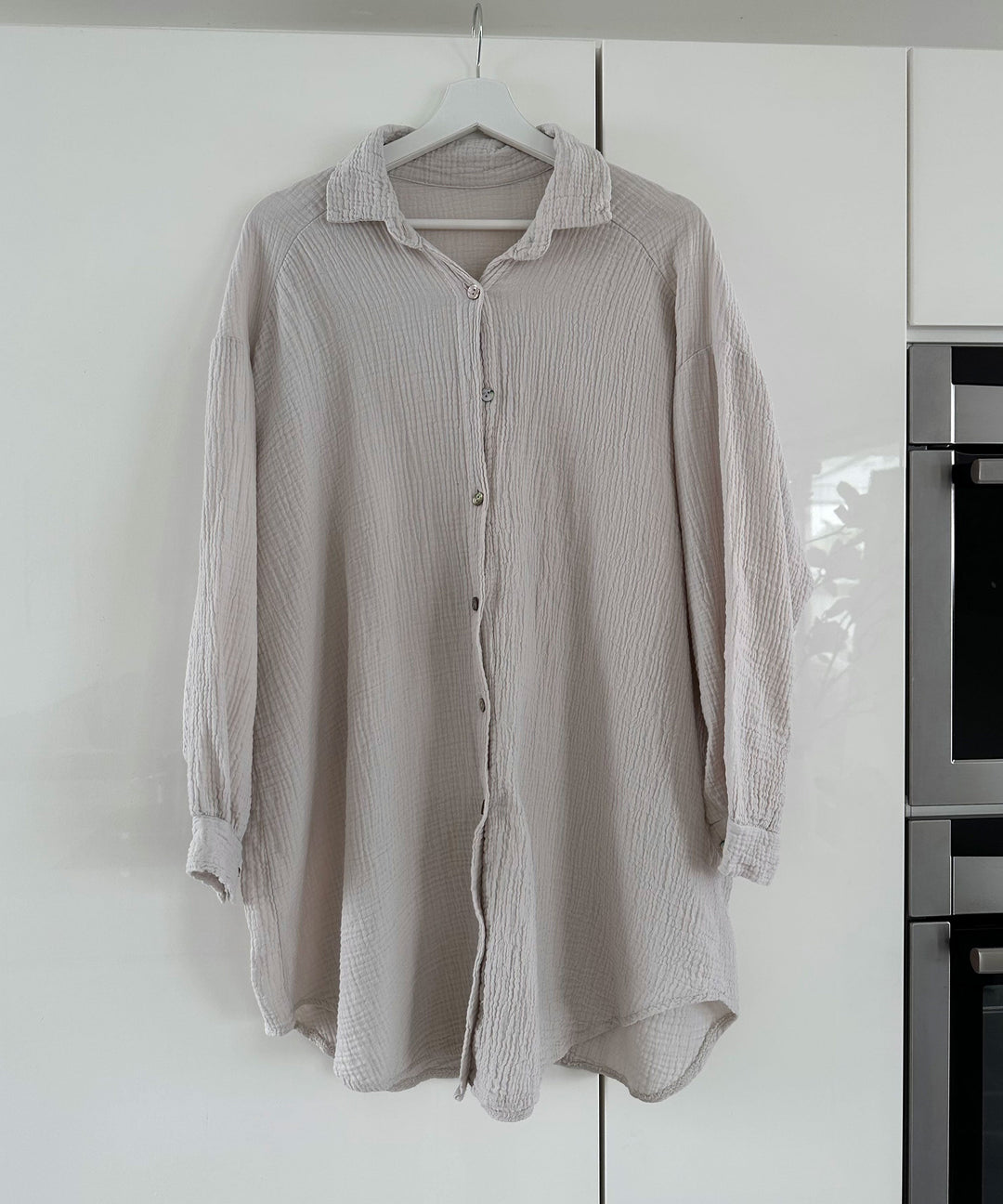 Oversize Musselin Bluse Glitzer Auge Beige