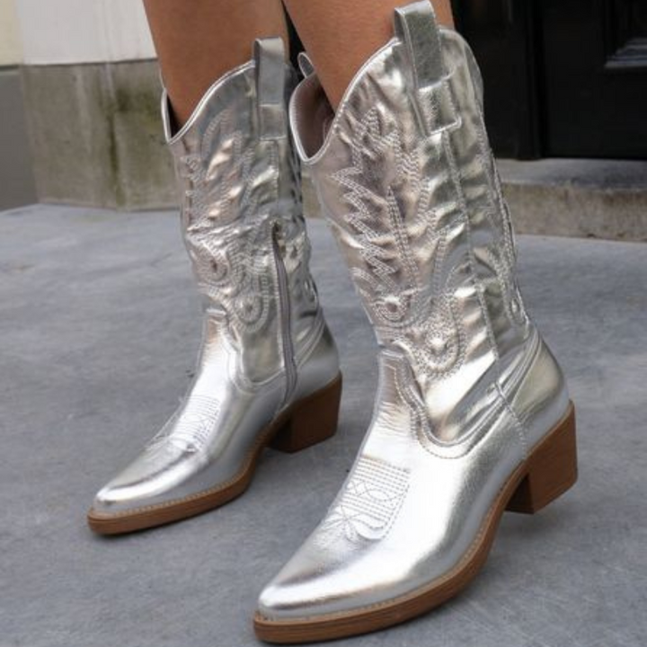 VIBE – Trendy Cowboy Stiefel für Festivals