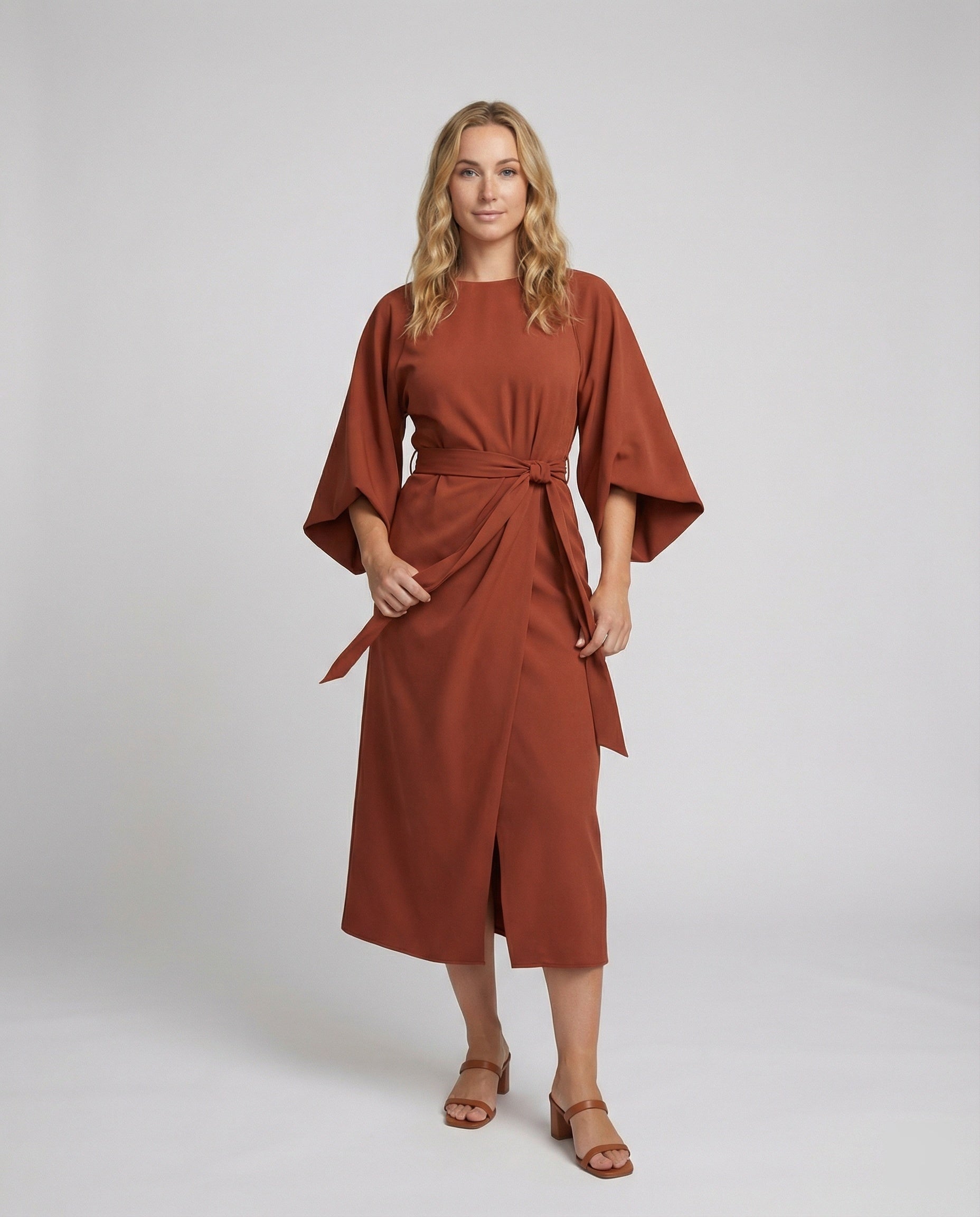 Heidi-Mode | Elegantes Kleid mit Laternenärmeln und Gürtel
