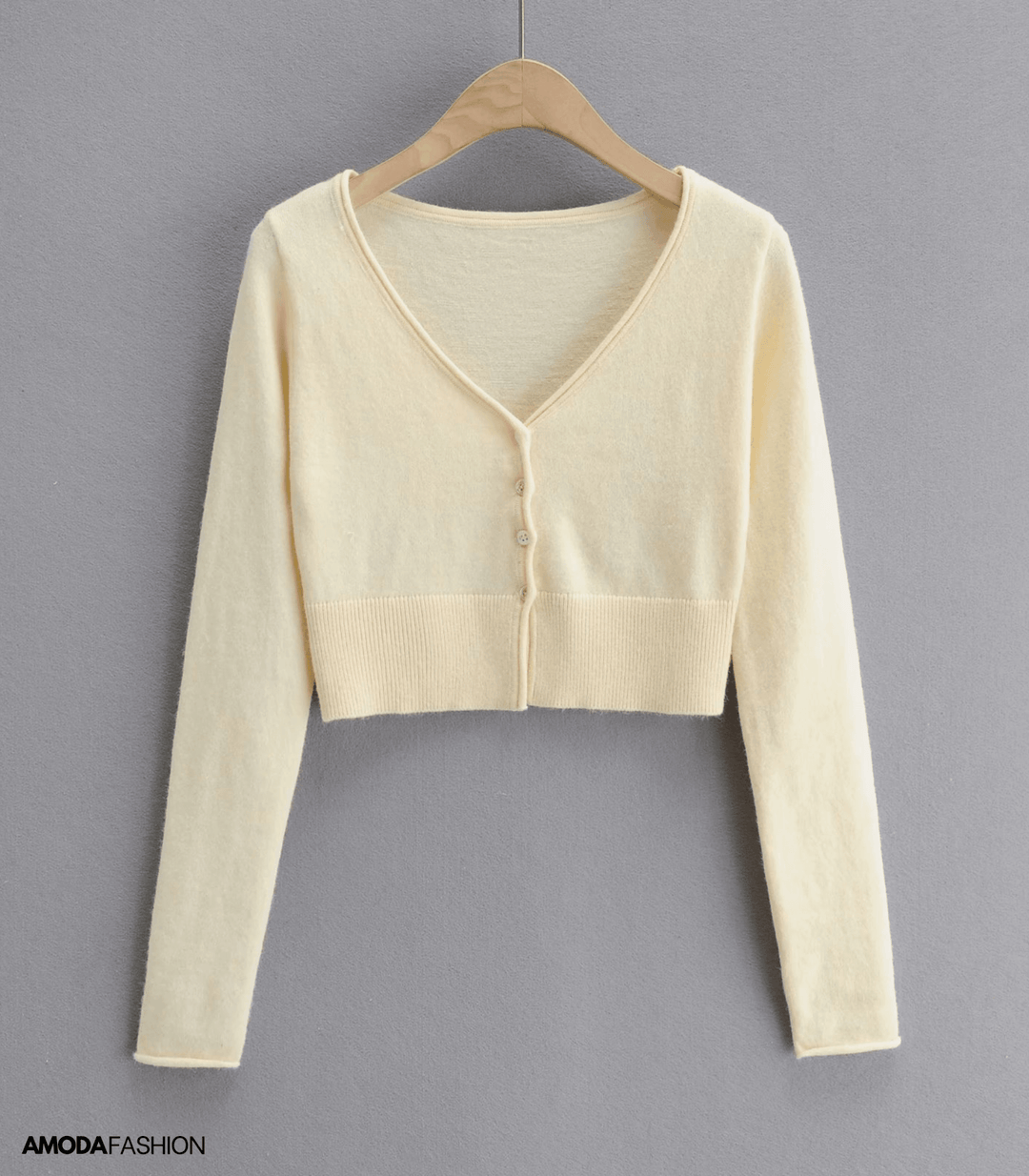 Heidi-Mode | Kurze Strickjacke mit V-Ausschnitt