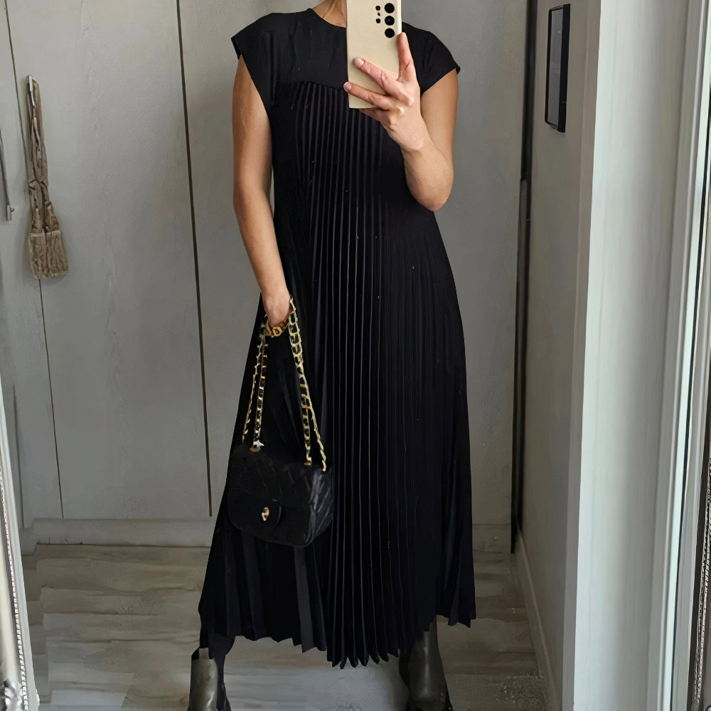 Heidi-Mode | Falten Sommerkleid mit Einer Figurschmeichelnden Passform