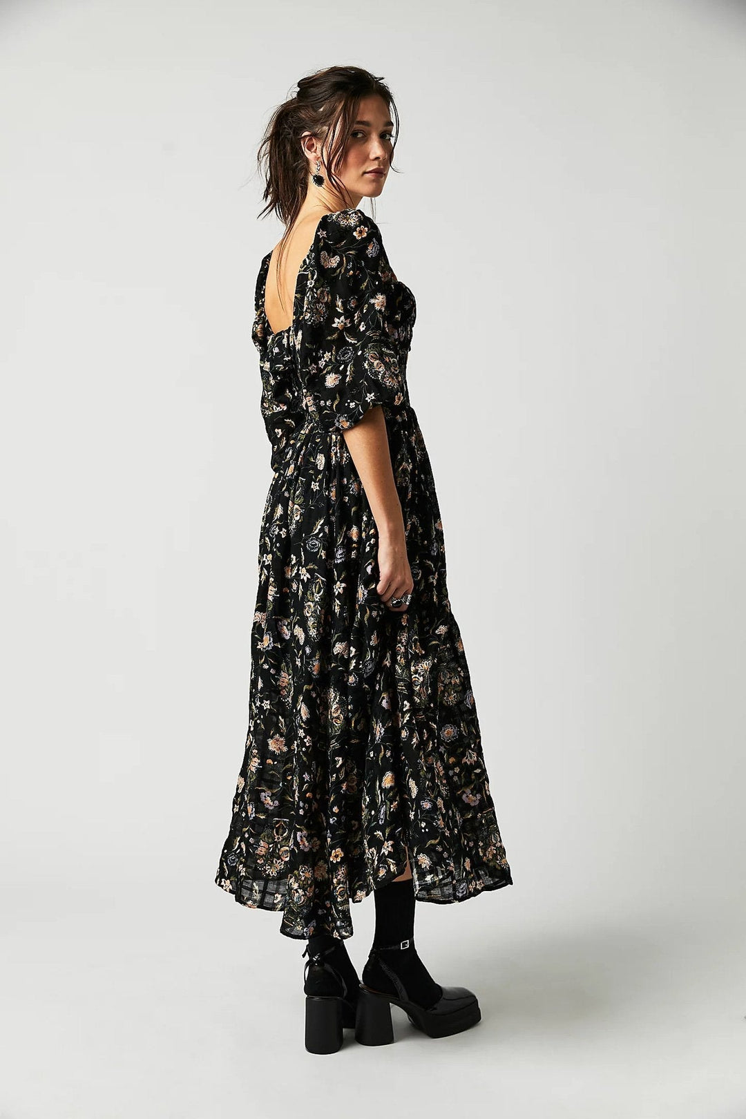 Heidi-Mode | Kleid Samira mit Druck und Rüschen Oben