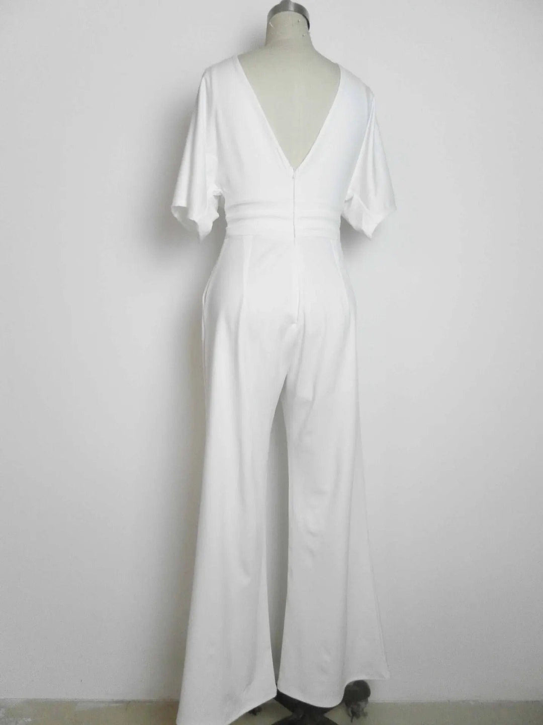 Heidi-Mode | Eleganter V-Ausschnitt Jumpsuit