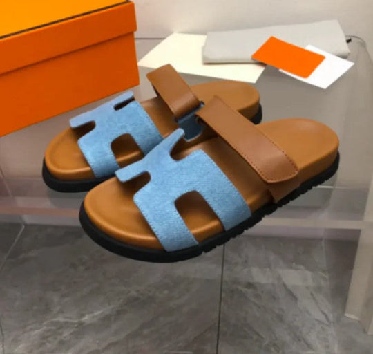 Heidi-Mode | Stilvolle Sandalen