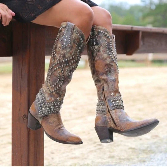Heidi-Mode | Cowboystiefel mit Absätzen