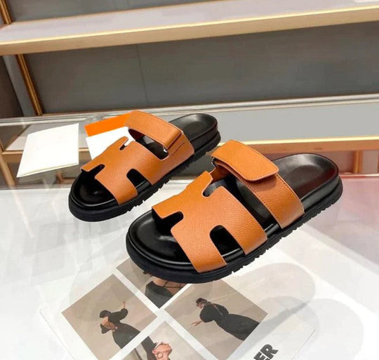 Heidi-Mode | Stilvolle Sandalen