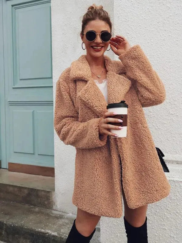 Heidi-Mode | Übergroßer V-Ausschnitt Damen Lammfellmantel