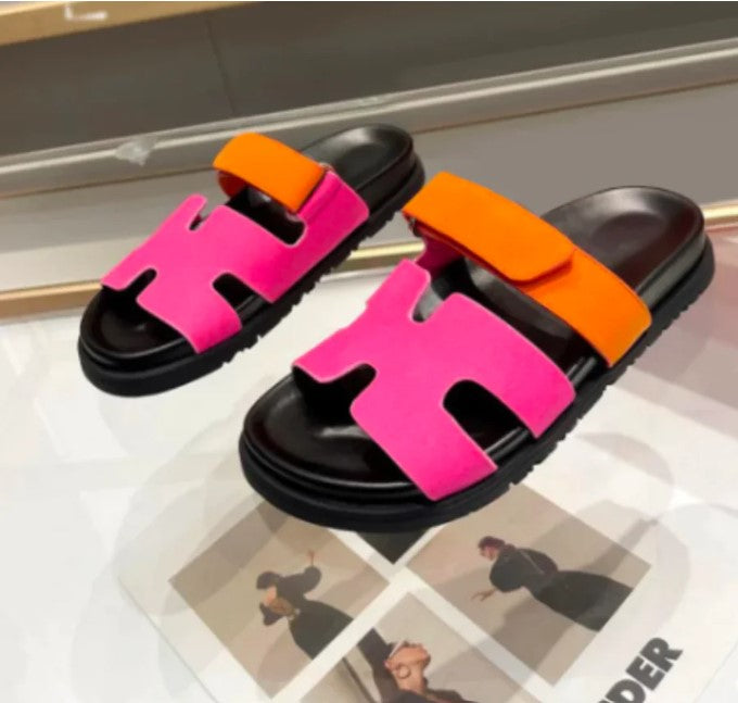 Heidi-Mode | Stilvolle Sandalen