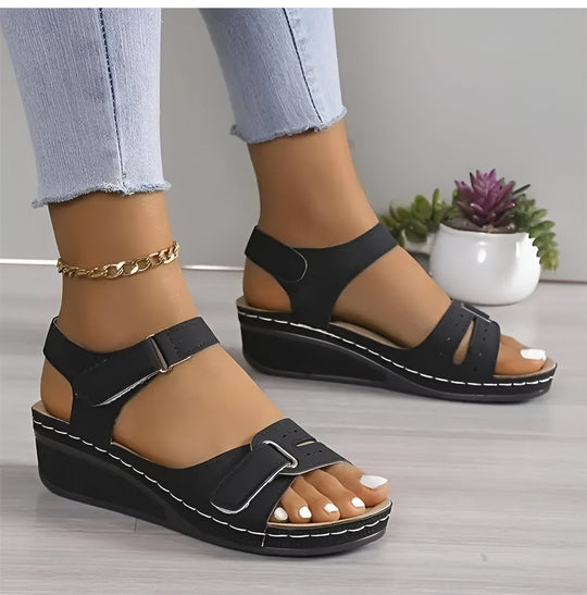WEICHE ELEGANCE-KEILSANDALEN