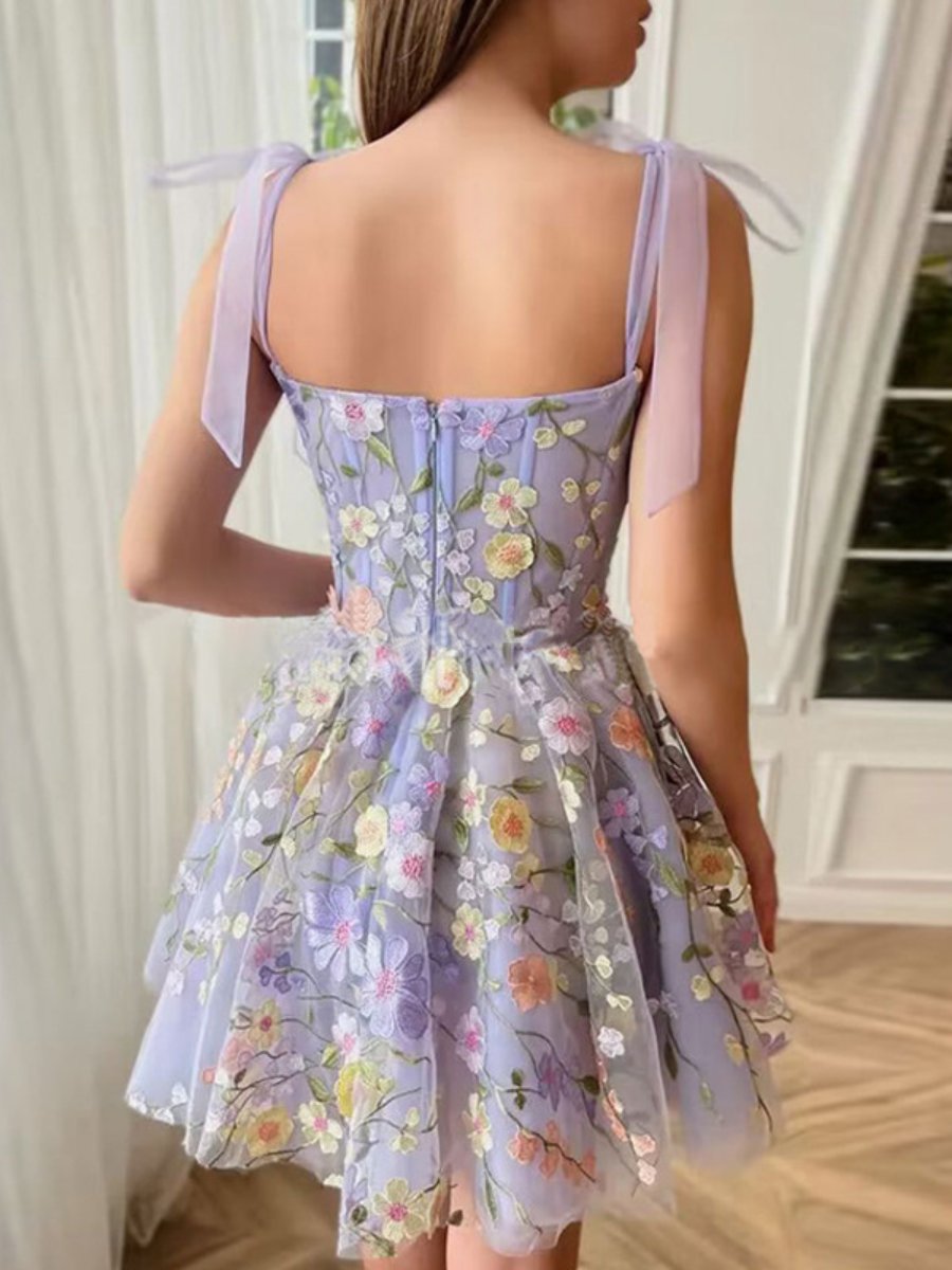 Heidi-Mode | Dreidimensionales Blumenstickerei mit Tasche