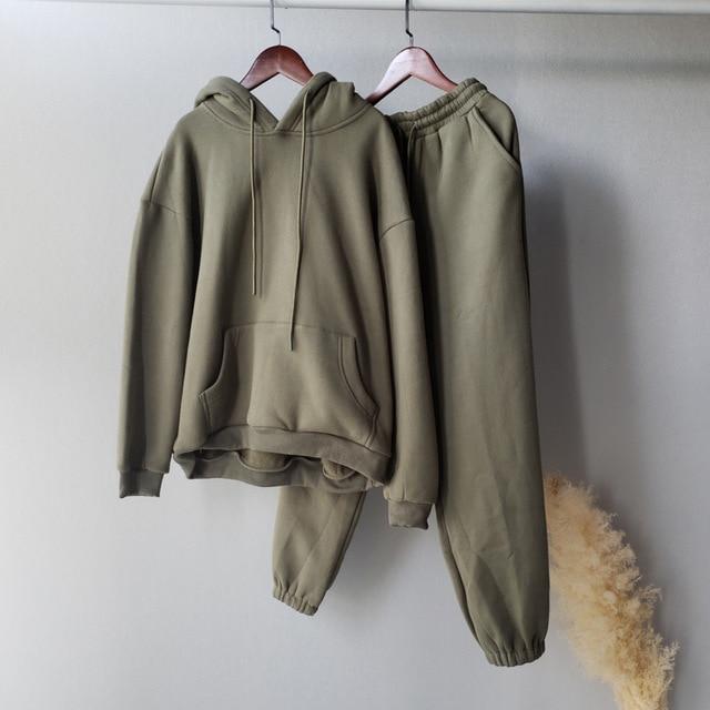 Heidi-Mode | Sweatshirt mit Kapuze und Jogginghose