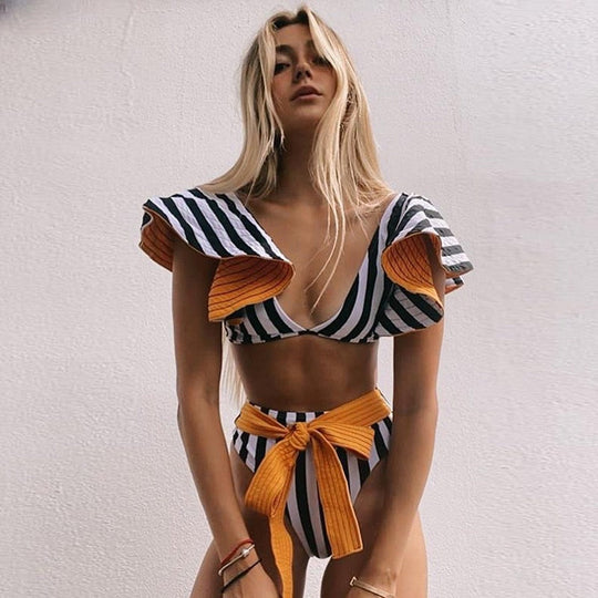 Heidi-Mode | Push-up Gepolsterter Bh mit Rüschen für einen eleganten Bikini Satz