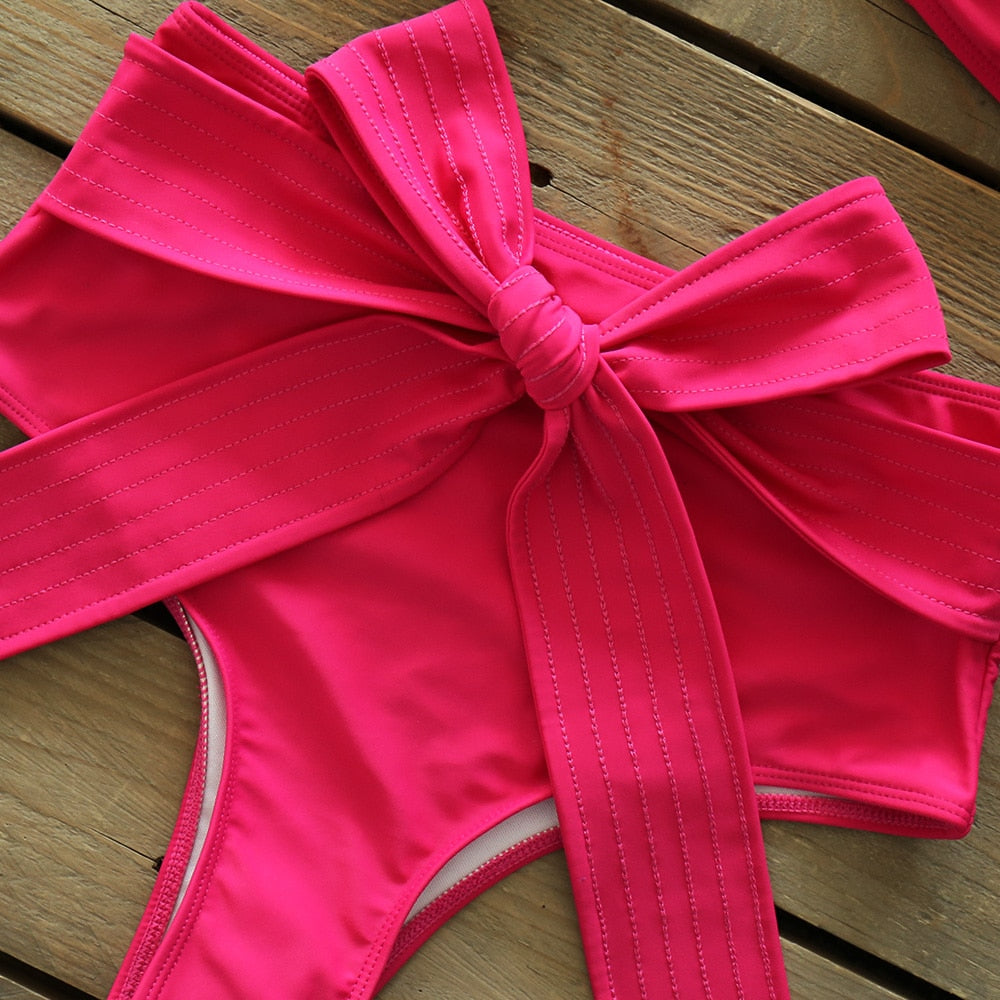 Heidi-Mode | Push-up Gepolsterter Bh mit Rüschen für einen eleganten Bikini Satz