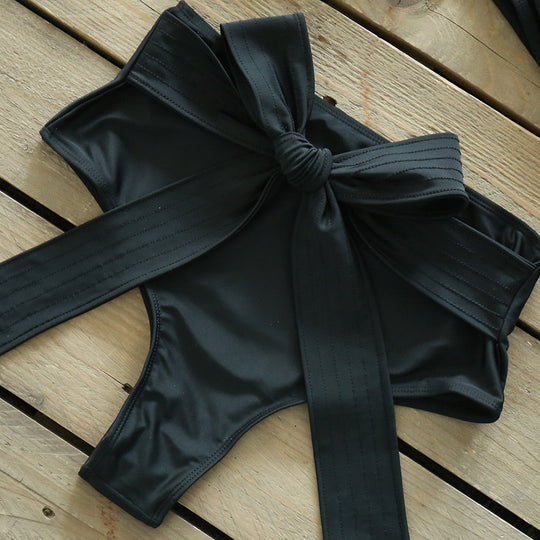 Heidi-Mode | Push-up Gepolsterter Bh mit Rüschen für einen eleganten Bikini Satz
