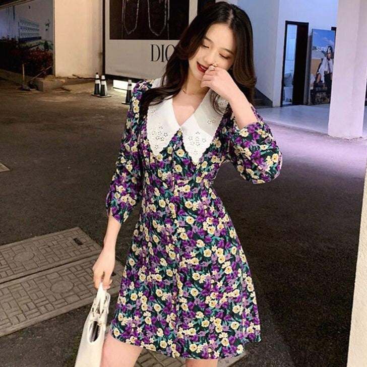 Heidi-Mode | Floral Kleid mit Peter Pan Kragen