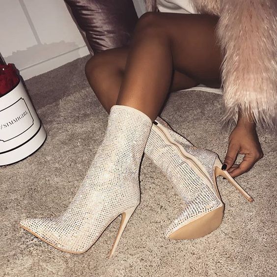 Heidi-Mode | Mokka Hochhackige Schuhe mit Strass und Seitlichem Reißverschluss