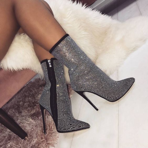 Heidi-Mode | Mokka Hochhackige Schuhe mit Strass und Seitlichem Reißverschluss