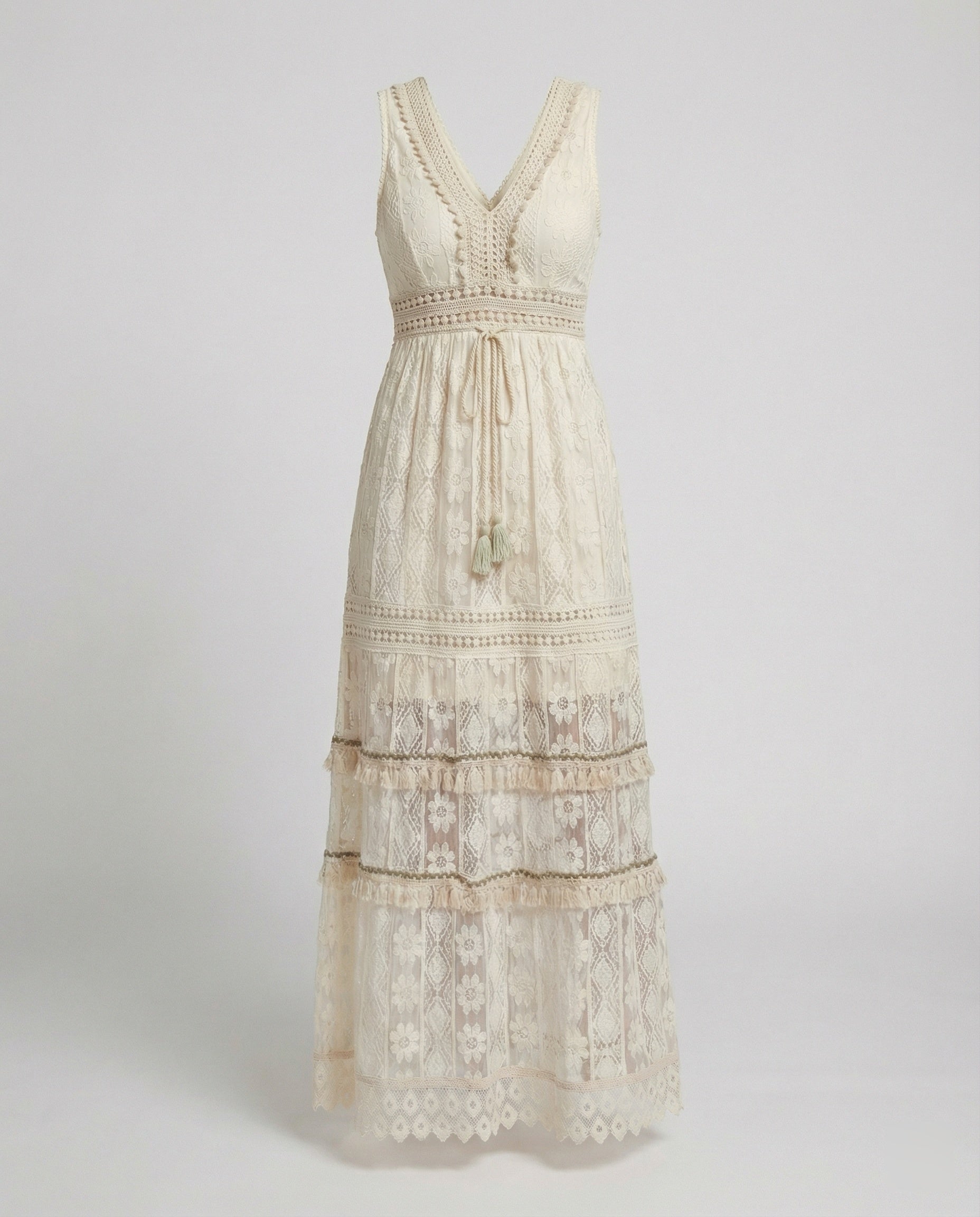 Heidi-Mode | Anmutiges Boho-Spitzenkleid für Den Sommer