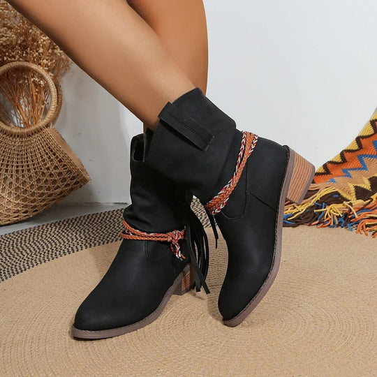 Heidi-Mode | Elegante Piratenstiefel mit plissierter Quaste