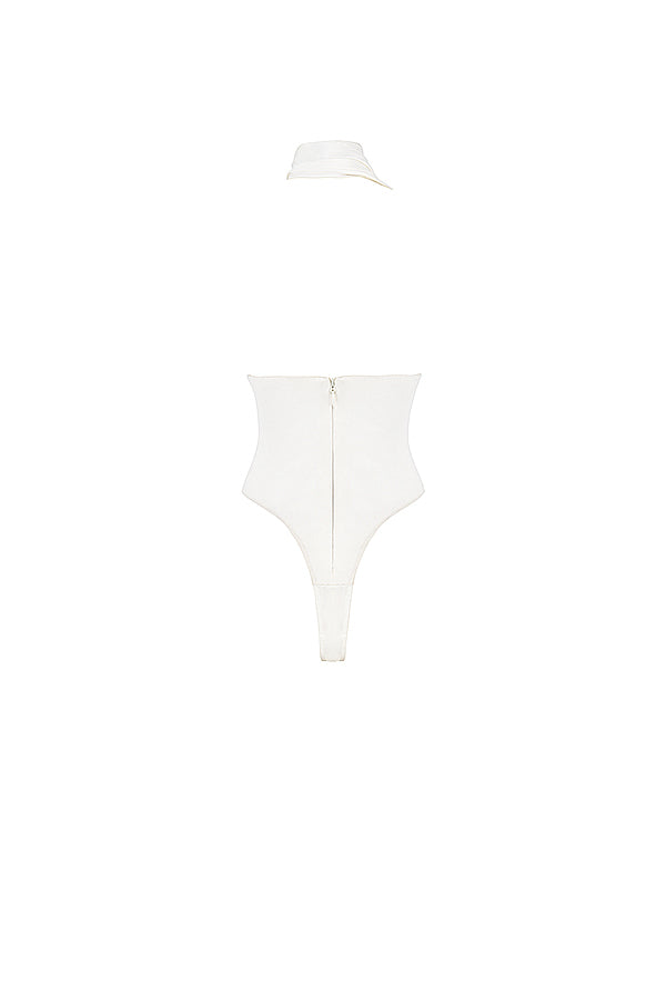Heidi-Mode | Ivory Satin Bodysuit mit Rundhalsausschnitt und Grauen Lockeren Hosen