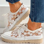 Bestickte Sneakers – Liz